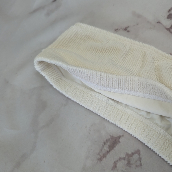 Good American Swim Top Women White Crinkle Band Bandeau Strapless - Picture 9 of 11